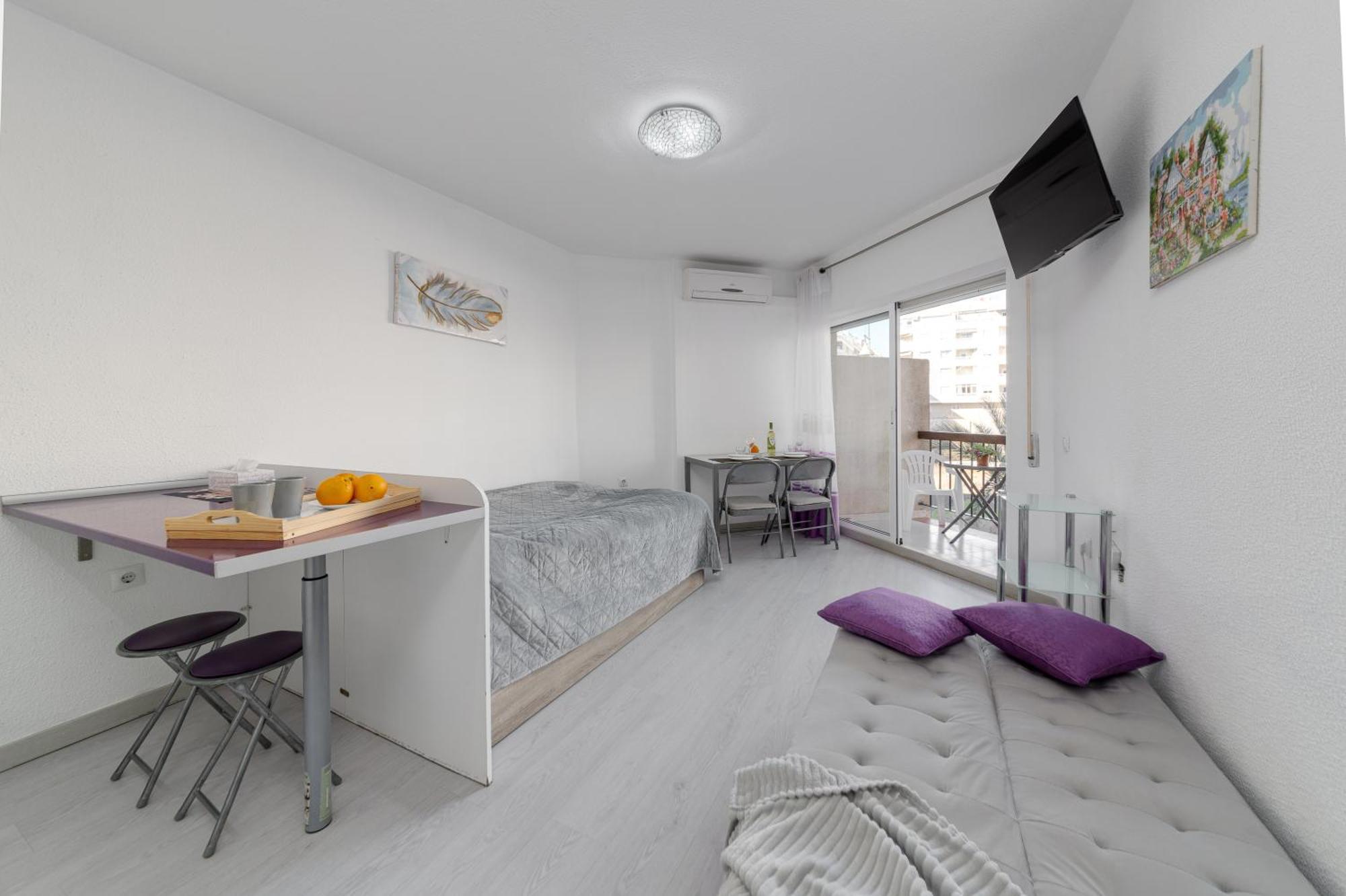 Apartment Near Beach, Playa Del Cura ตอร์เรเวียคา ภายนอก รูปภาพ