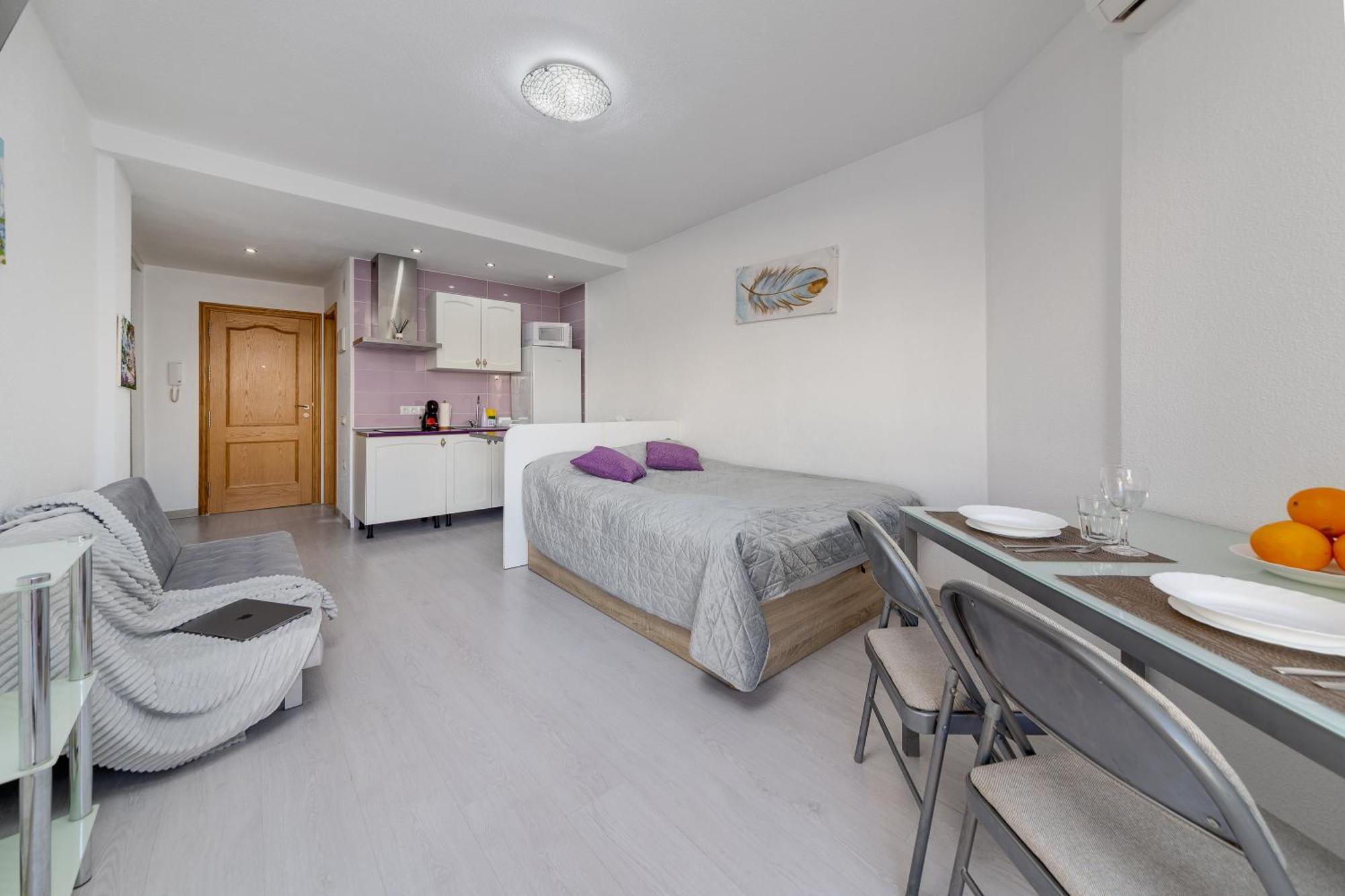 Apartment Near Beach, Playa Del Cura ตอร์เรเวียคา ภายนอก รูปภาพ