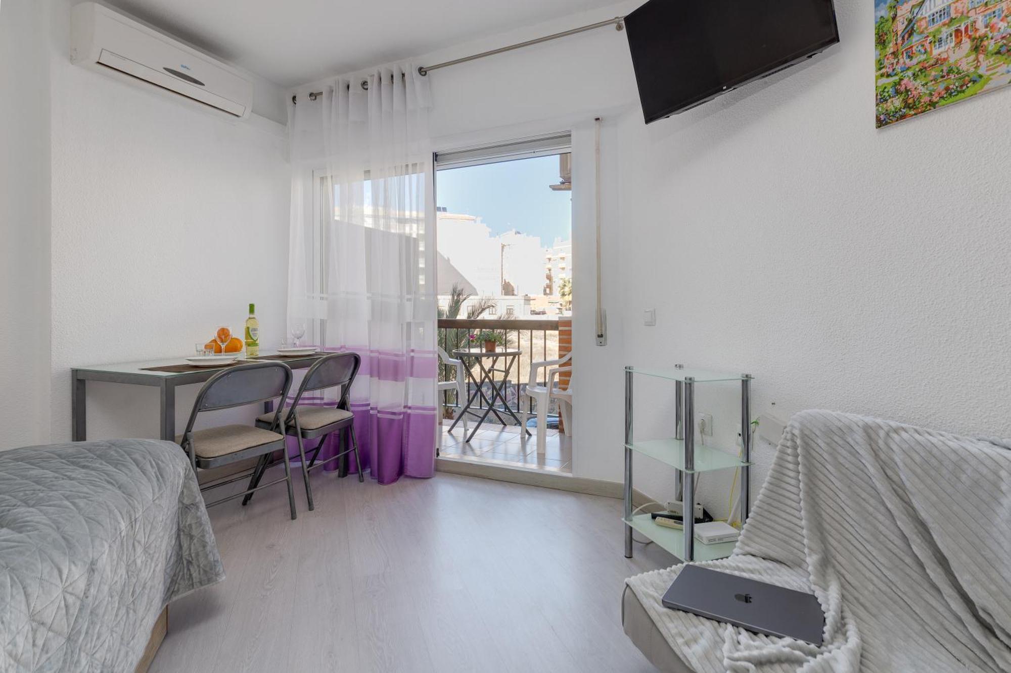 Apartment Near Beach, Playa Del Cura ตอร์เรเวียคา ภายนอก รูปภาพ