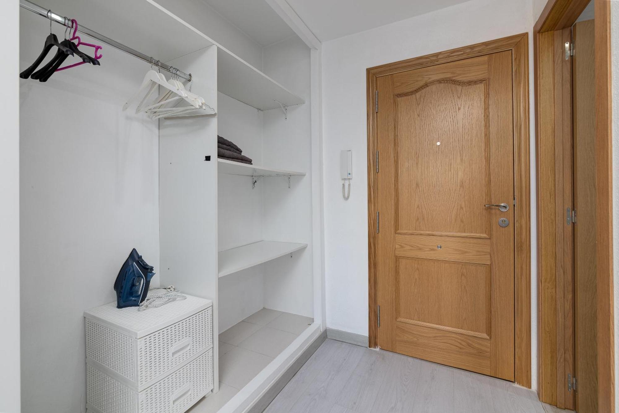 Apartment Near Beach, Playa Del Cura ตอร์เรเวียคา ภายนอก รูปภาพ